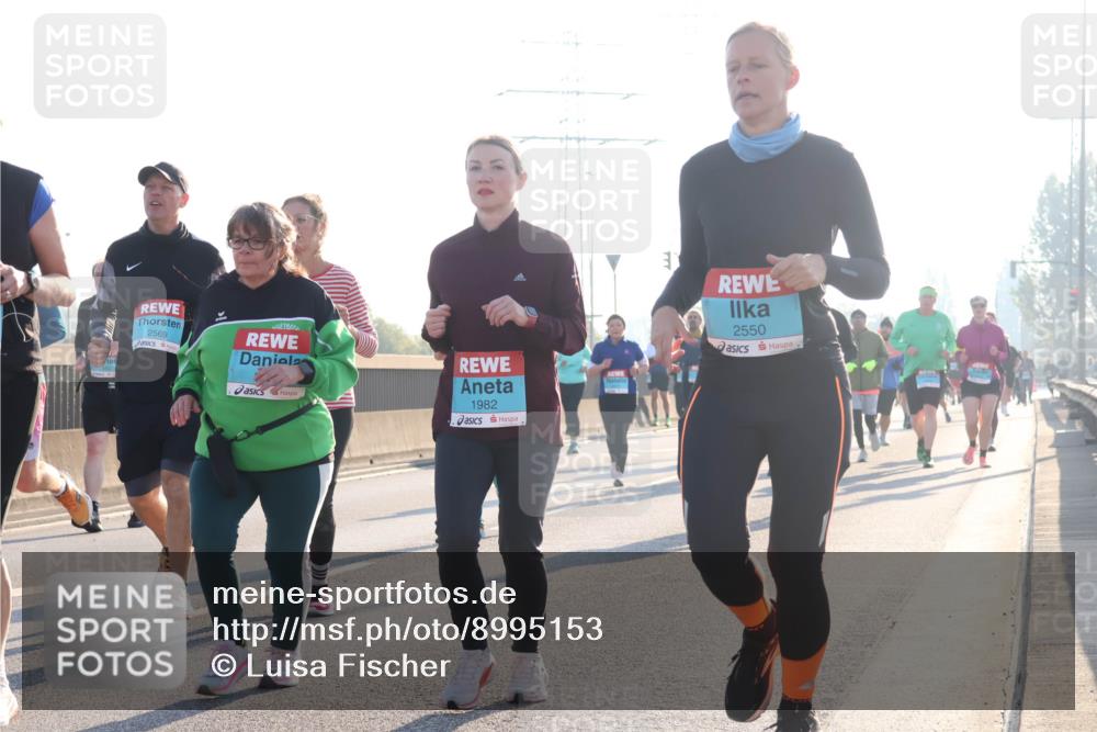 03.10.2025 - Köhlbrandbrückenlauf Luisa Fischer http://msf.ph/oto/8995153 03.10.2025 10:25:08 Position 3 2569, 1982, 2550 meine-sportfotos.de