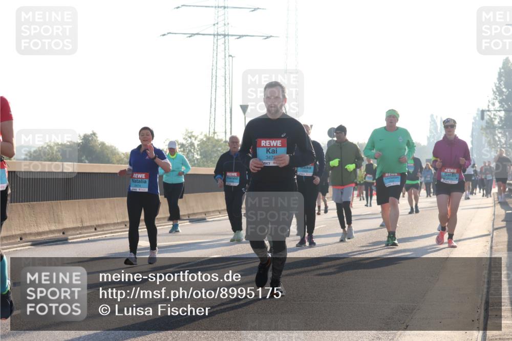 03.10.2025 - Köhlbrandbrückenlauf Luisa Fischer http://msf.ph/oto/8995175 03.10.2025 10:25:10 Position 3 2474, 347, 2479 meine-sportfotos.de