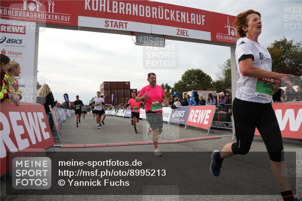 03.10.2025 - Köhlbrandbrückenlauf Yannick Fuchs http://msf.ph/oto/8995213 03.10.2025 16:05:07 Ziel 7201, 7221, 7239, 7448, 7772, 8779, 8995, 9114, 9191, 9690 meine-sportfotos.de