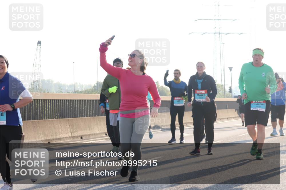 03.10.2025 - Köhlbrandbrückenlauf Luisa Fischer http://msf.ph/oto/8995215 03.10.2025 10:25:14 Position 3 2428, 2839 meine-sportfotos.de