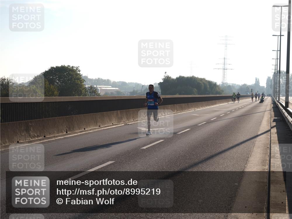 03.10.2025 - Köhlbrandbrückenlauf Fabian Wolf http://msf.ph/oto/8995219 03.10.2025 09:10:41 Position 3  meine-sportfotos.de