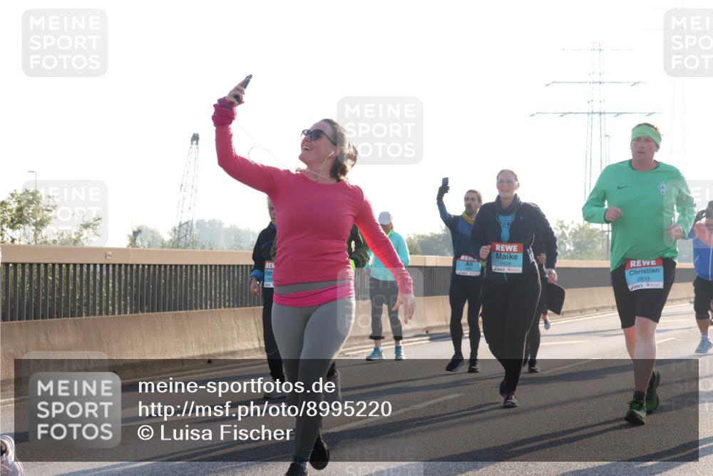 03.10.2025 - Köhlbrandbrückenlauf Luisa Fischer http://msf.ph/oto/8995220 03.10.2025 10:25:15 Position 3 2428, 2839 meine-sportfotos.de