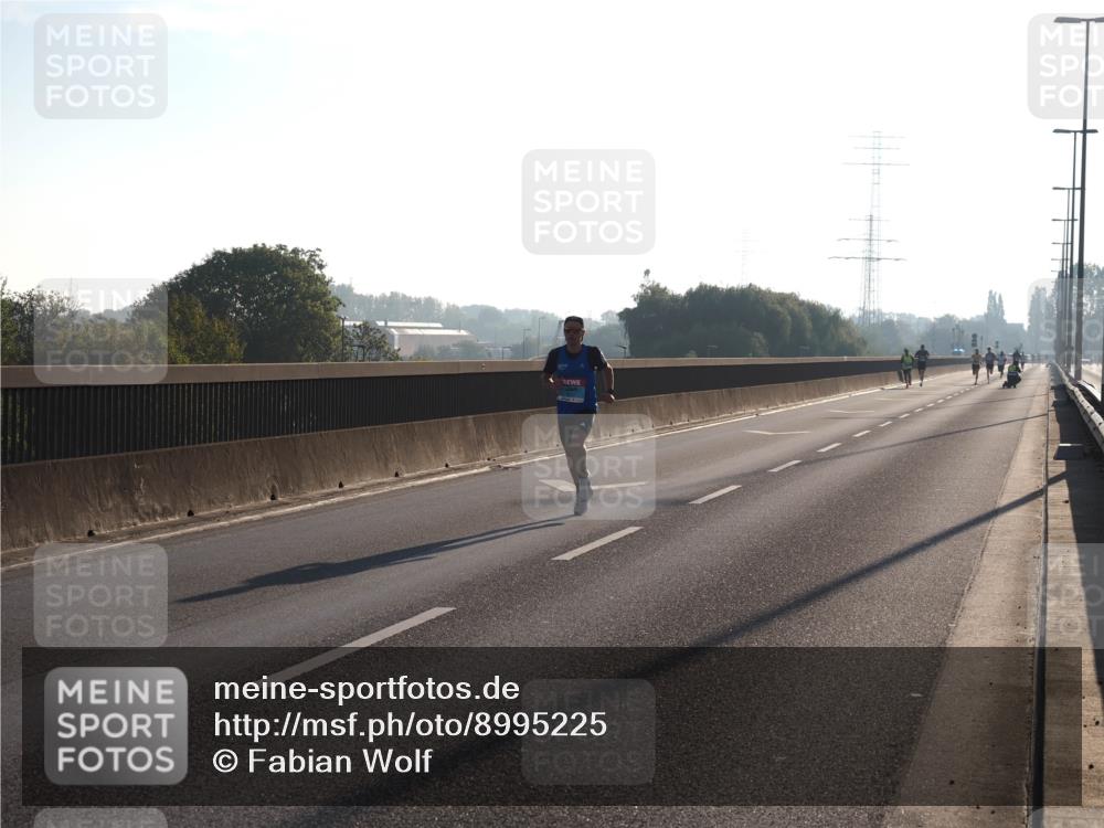 03.10.2025 - Köhlbrandbrückenlauf Fabian Wolf http://msf.ph/oto/8995225 03.10.2025 09:10:41 Position 3  meine-sportfotos.de