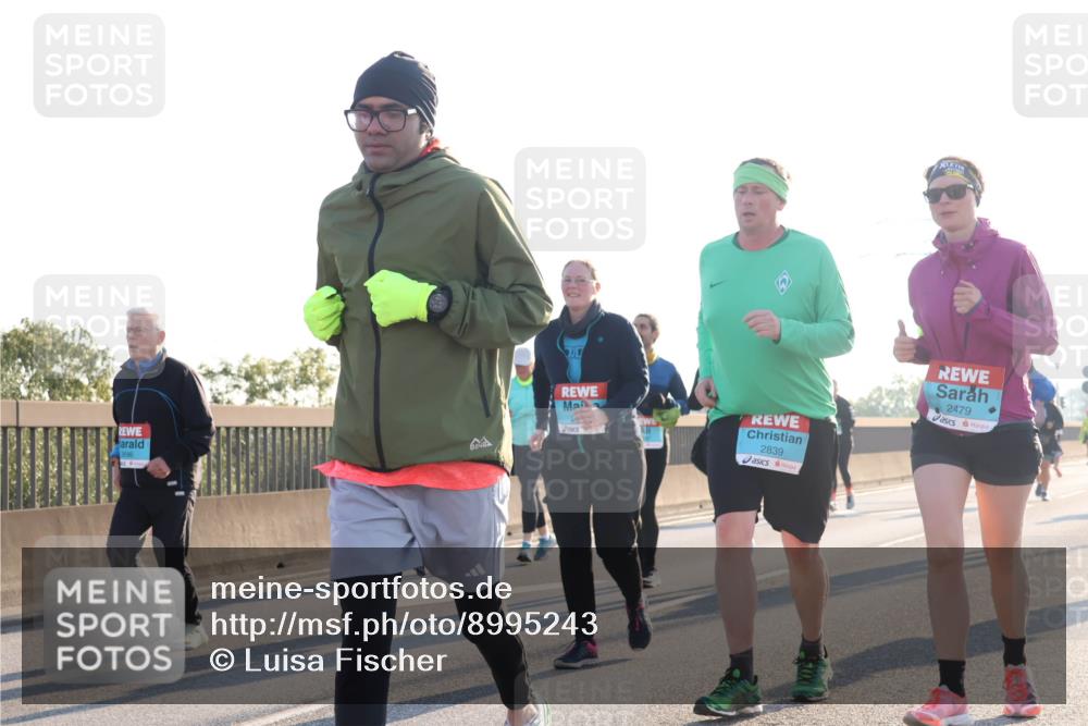 03.10.2025 - Köhlbrandbrückenlauf Luisa Fischer http://msf.ph/oto/8995243 03.10.2025 10:25:17 Position 3 3096, 2839, 2479 meine-sportfotos.de