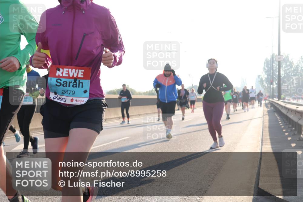 03.10.2025 - Köhlbrandbrückenlauf Luisa Fischer http://msf.ph/oto/8995258 03.10.2025 10:25:18 Position 3 2479 meine-sportfotos.de