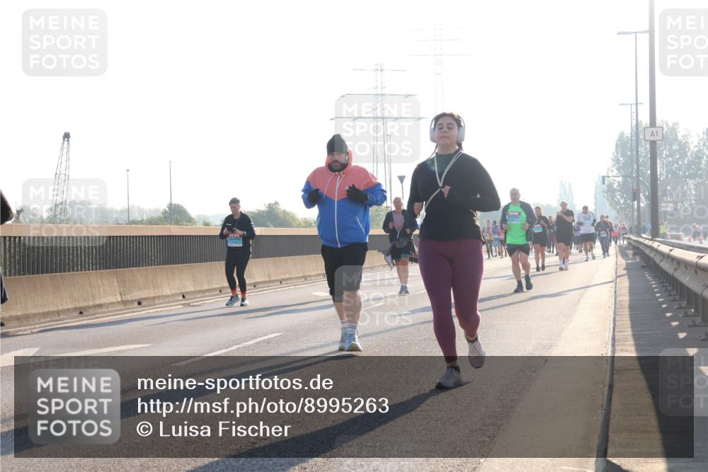 03.10.2025 - Köhlbrandbrückenlauf Luisa Fischer http://msf.ph/oto/8995263 03.10.2025 10:25:19 Position 3 1 meine-sportfotos.de