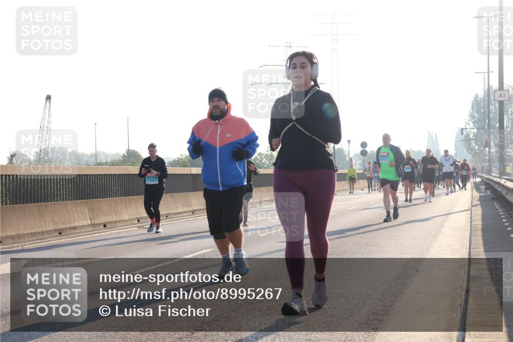 03.10.2025 - Köhlbrandbrückenlauf Luisa Fischer http://msf.ph/oto/8995267 03.10.2025 10:25:19 Position 3 1 meine-sportfotos.de