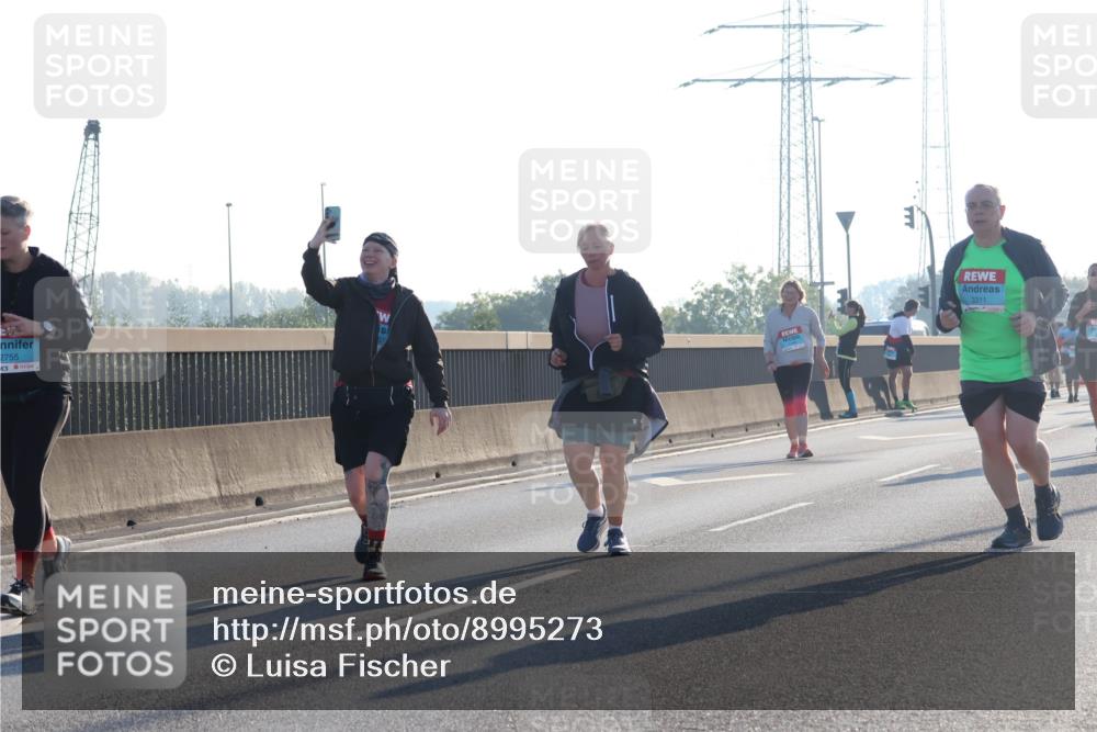 03.10.2025 - Köhlbrandbrückenlauf Luisa Fischer http://msf.ph/oto/8995273 03.10.2025 10:25:22 Position 3 2755, 3311 meine-sportfotos.de