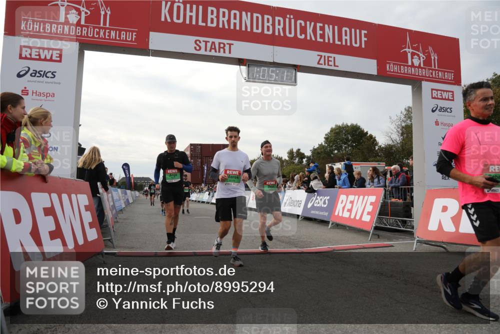 03.10.2025 - Köhlbrandbrückenlauf Yannick Fuchs http://msf.ph/oto/8995294 03.10.2025 16:05:09 Ziel 7201, 7207, 7221, 7239, 7403, 7448, 7772, 8779, 8995, 9114, 9191, 9592, 9690 meine-sportfotos.de