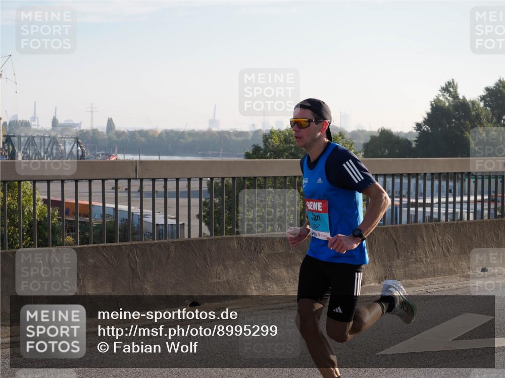 03.10.2025 - Köhlbrandbrückenlauf Fabian Wolf http://msf.ph/oto/8995299 03.10.2025 09:10:44 Position 3 247 meine-sportfotos.de