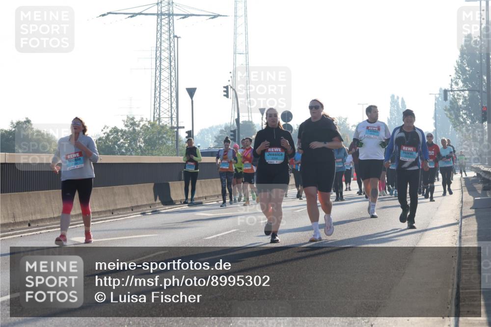 03.10.2025 - Köhlbrandbrückenlauf Luisa Fischer http://msf.ph/oto/8995302 03.10.2025 10:25:25 Position 3  meine-sportfotos.de