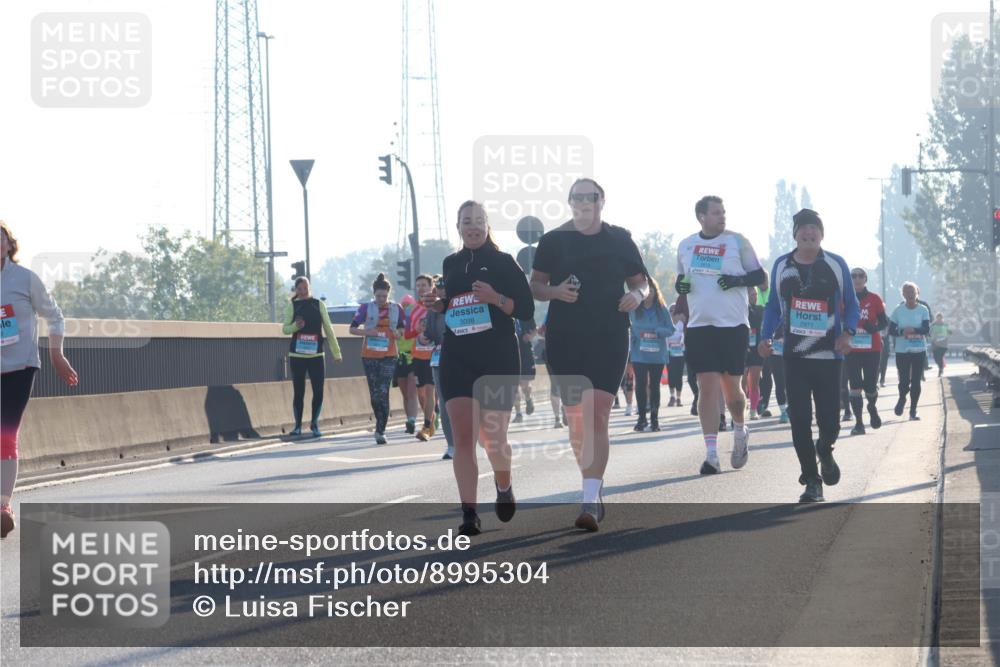 03.10.2025 - Köhlbrandbrückenlauf Luisa Fischer http://msf.ph/oto/8995304 03.10.2025 10:25:26 Position 3 3098, 2971 meine-sportfotos.de