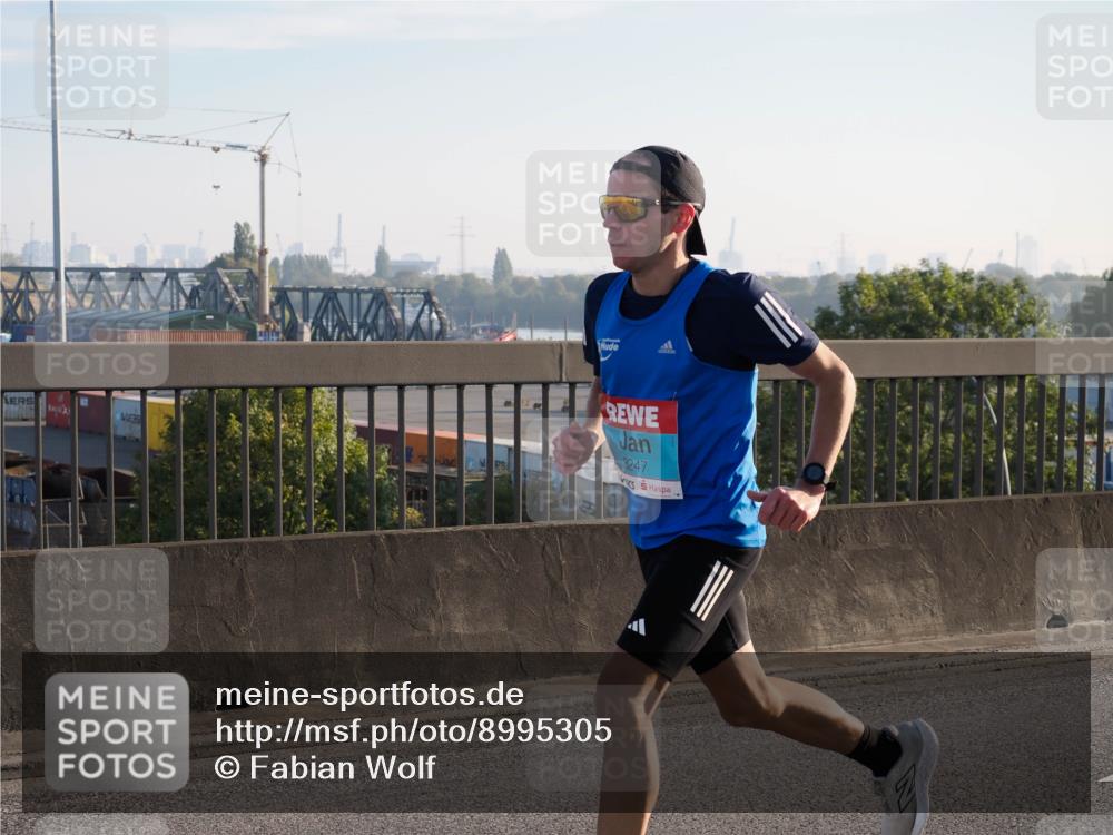 03.10.2025 - Köhlbrandbrückenlauf Fabian Wolf http://msf.ph/oto/8995305 03.10.2025 09:10:45 Position 3 3247 meine-sportfotos.de