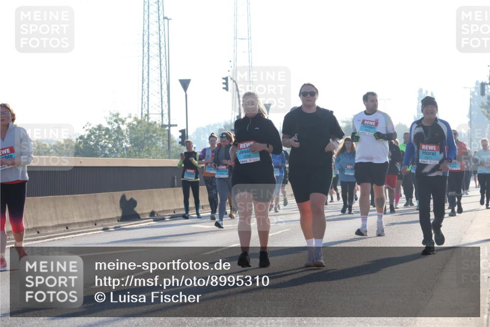 03.10.2025 - Köhlbrandbrückenlauf Luisa Fischer http://msf.ph/oto/8995310 03.10.2025 10:25:26 Position 3 3098, 2971 meine-sportfotos.de