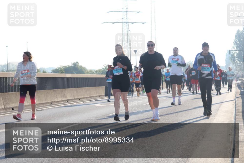 03.10.2025 - Köhlbrandbrückenlauf Luisa Fischer http://msf.ph/oto/8995334 03.10.2025 10:25:29 Position 3 2971, 3098 meine-sportfotos.de