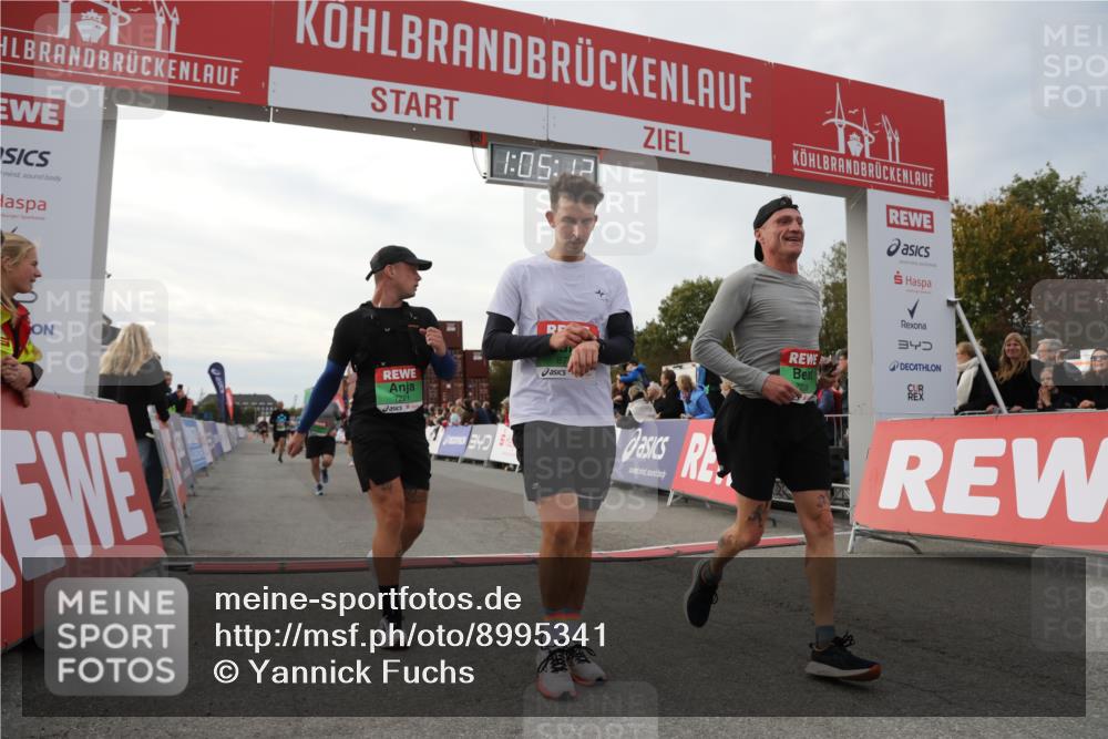 03.10.2025 - Köhlbrandbrückenlauf Yannick Fuchs http://msf.ph/oto/8995341 03.10.2025 16:05:10 Ziel 7201, 7207, 7221, 7239, 7403, 7772, 8779, 8995, 9114, 9191, 9592, 9690 meine-sportfotos.de