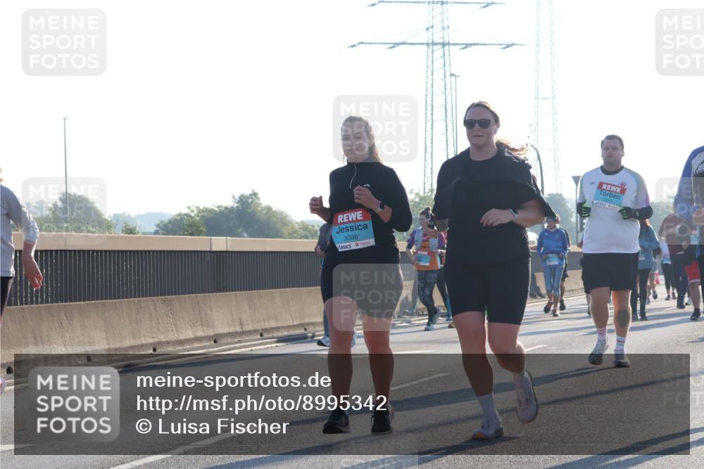 03.10.2025 - Köhlbrandbrückenlauf Luisa Fischer http://msf.ph/oto/8995342 03.10.2025 10:25:29 Position 3 3098, 2619 meine-sportfotos.de