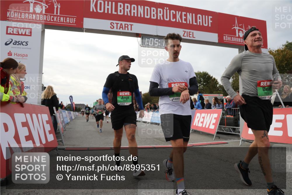 03.10.2025 - Köhlbrandbrückenlauf Yannick Fuchs http://msf.ph/oto/8995351 03.10.2025 16:05:10 Ziel 7201, 7207, 7221, 7239, 7403, 7772, 8779, 8995, 9114, 9191, 9592, 9690 meine-sportfotos.de
