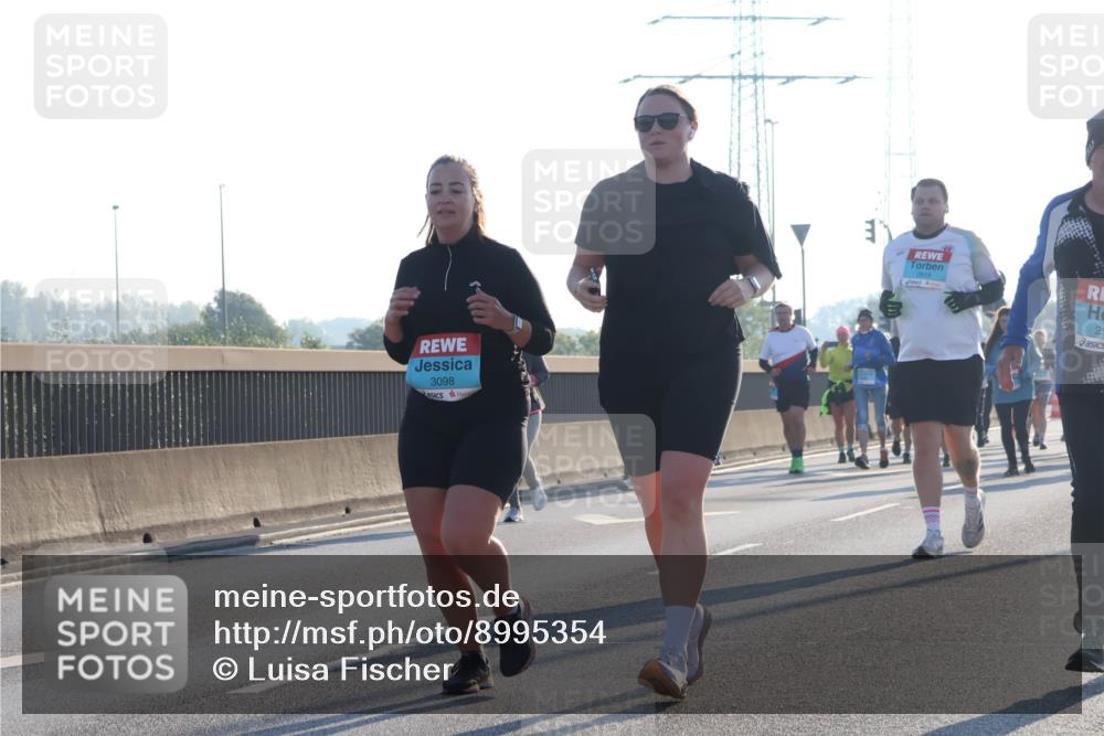 03.10.2025 - Köhlbrandbrückenlauf Luisa Fischer http://msf.ph/oto/8995354 03.10.2025 10:25:30 Position 3 3098, 2619, 29 meine-sportfotos.de