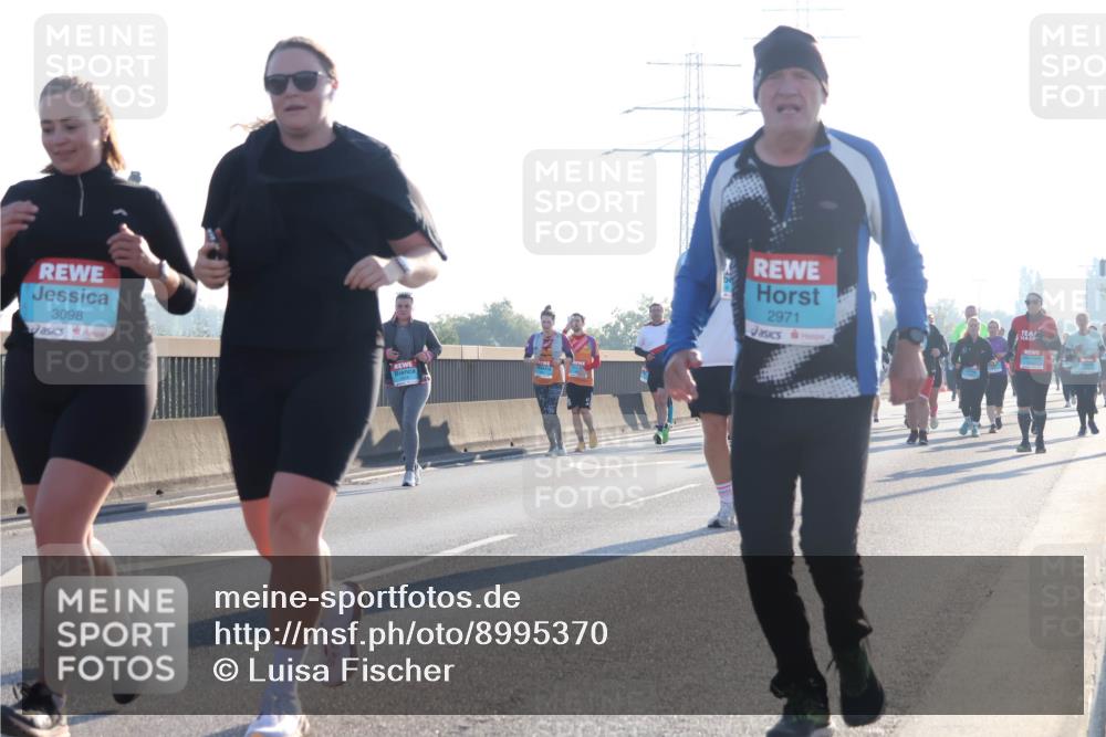 03.10.2025 - Köhlbrandbrückenlauf Luisa Fischer http://msf.ph/oto/8995370 03.10.2025 10:25:32 Position 3 3098, 2971 meine-sportfotos.de