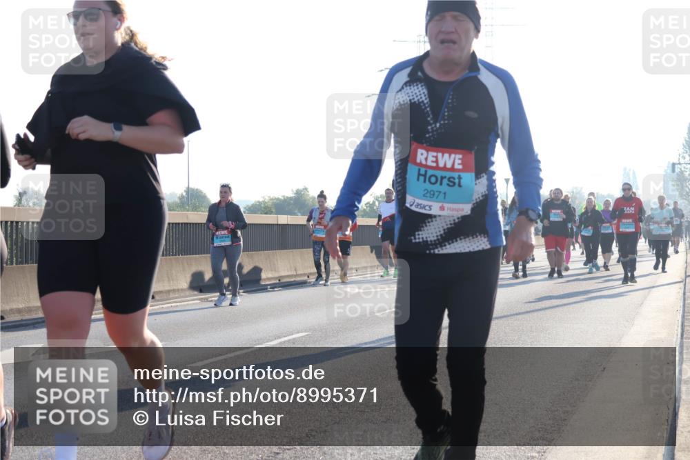 03.10.2025 - Köhlbrandbrückenlauf Luisa Fischer http://msf.ph/oto/8995371 03.10.2025 10:25:32 Position 3 2971 meine-sportfotos.de