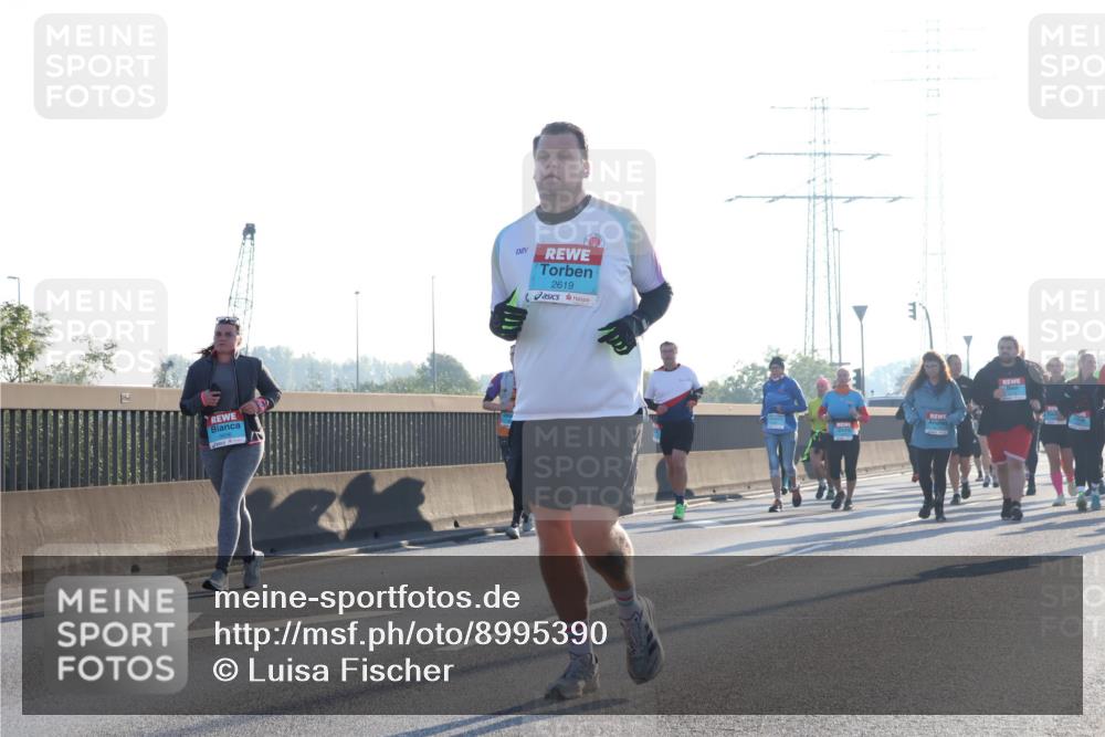 03.10.2025 - Köhlbrandbrückenlauf Luisa Fischer http://msf.ph/oto/8995390 03.10.2025 10:25:34 Position 3 2619 meine-sportfotos.de