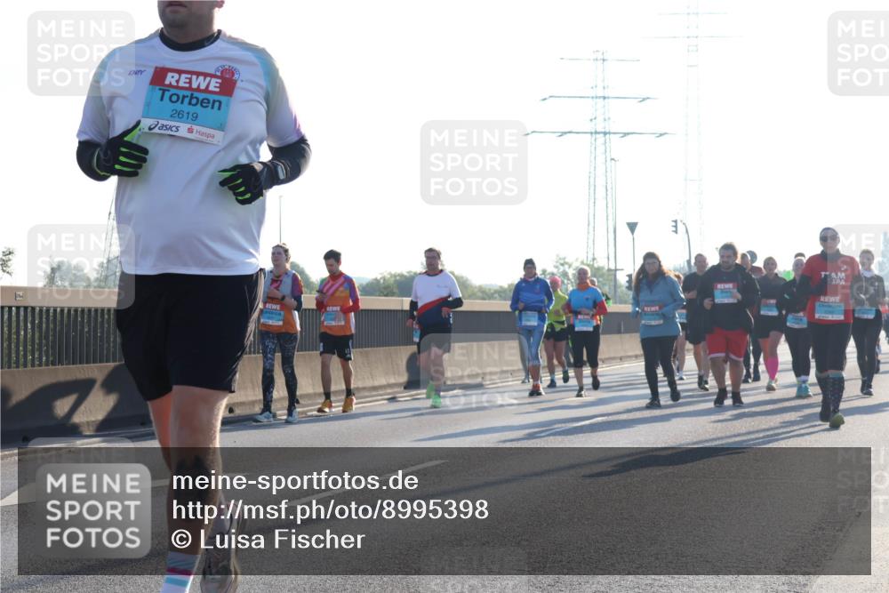03.10.2025 - Köhlbrandbrückenlauf Luisa Fischer http://msf.ph/oto/8995398 03.10.2025 10:25:35 Position 3 2619 meine-sportfotos.de