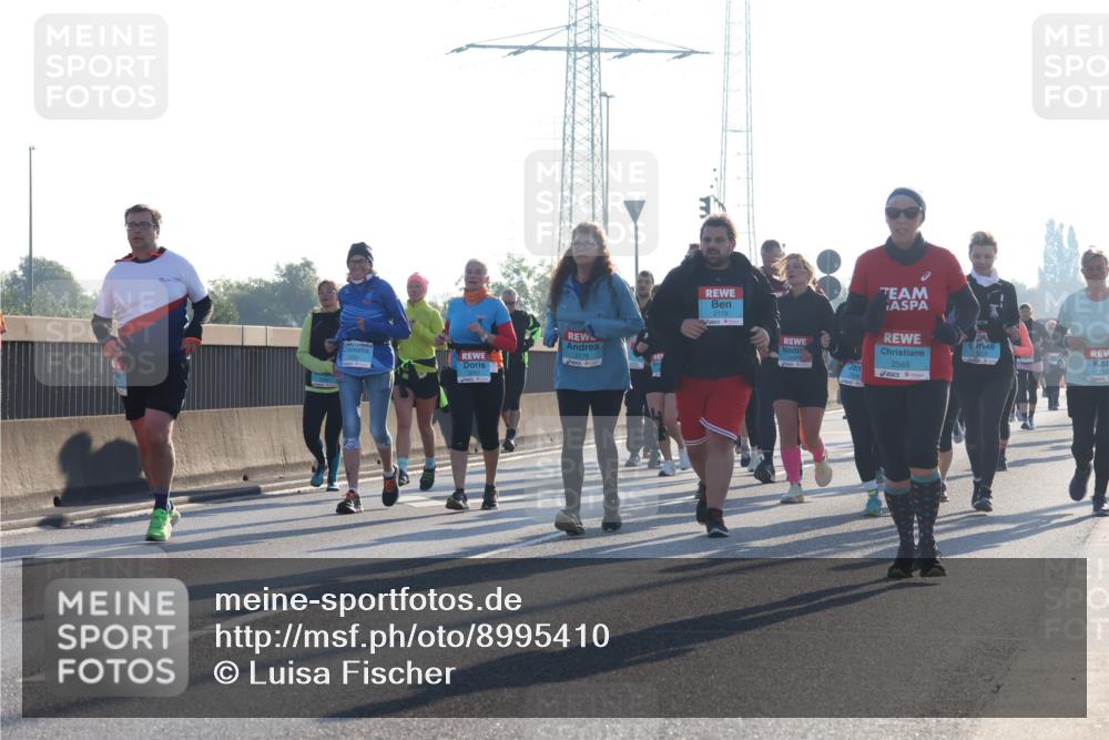 03.10.2025 - Köhlbrandbrückenlauf Luisa Fischer http://msf.ph/oto/8995410 03.10.2025 10:25:37 Position 3 2178, 2179, 2565 meine-sportfotos.de