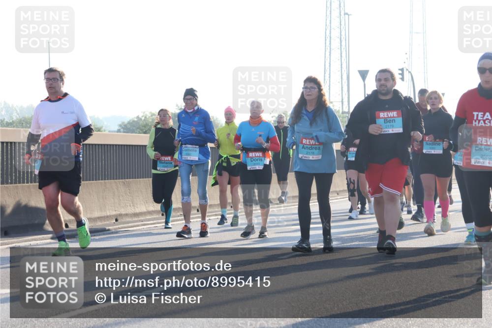 03.10.2025 - Köhlbrandbrückenlauf Luisa Fischer http://msf.ph/oto/8995415 03.10.2025 10:25:37 Position 3 2178, 3093, 2179, 2565 meine-sportfotos.de
