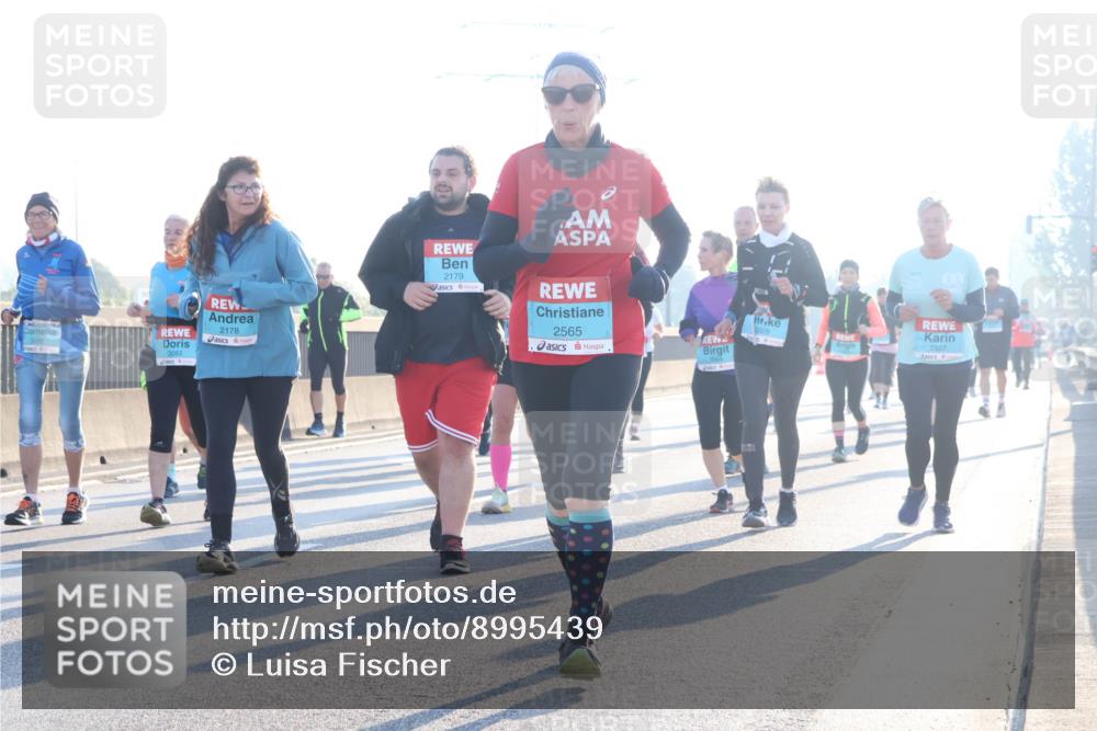 03.10.2025 - Köhlbrandbrückenlauf Luisa Fischer http://msf.ph/oto/8995439 03.10.2025 10:25:40 Position 3 2178, 3093, 2179, 2565, 2928, 2927 meine-sportfotos.de