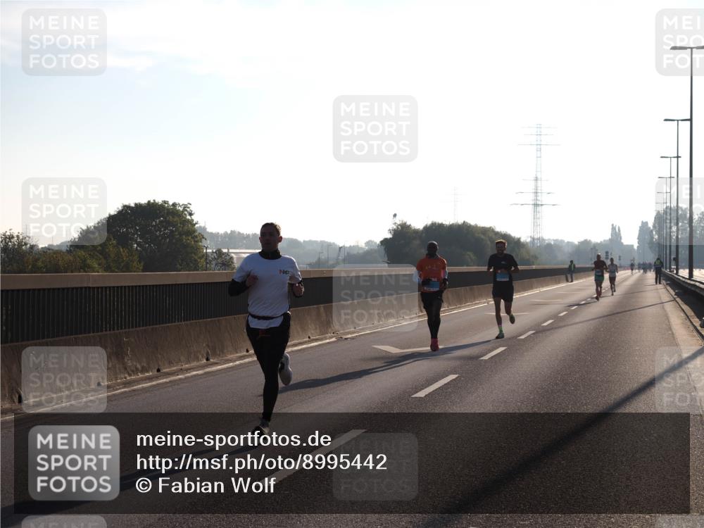 03.10.2025 - Köhlbrandbrückenlauf Fabian Wolf http://msf.ph/oto/8995442 03.10.2025 09:11:09 Position 3  meine-sportfotos.de