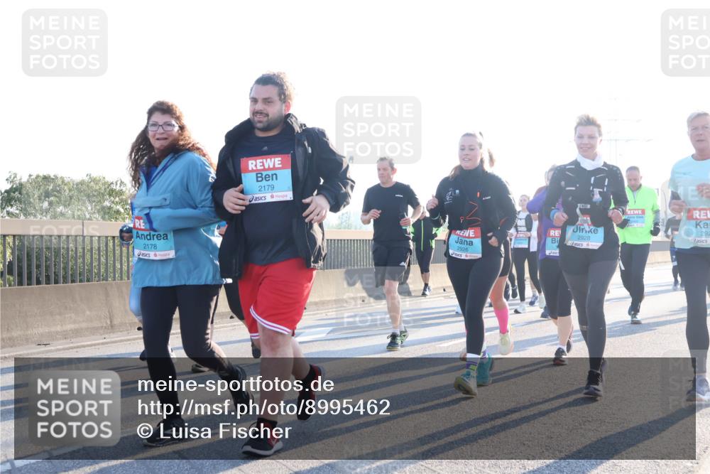 03.10.2025 - Köhlbrandbrückenlauf Luisa Fischer http://msf.ph/oto/8995462 03.10.2025 10:25:43 Position 3 2178, 2179, 2928, 2926, 292 meine-sportfotos.de
