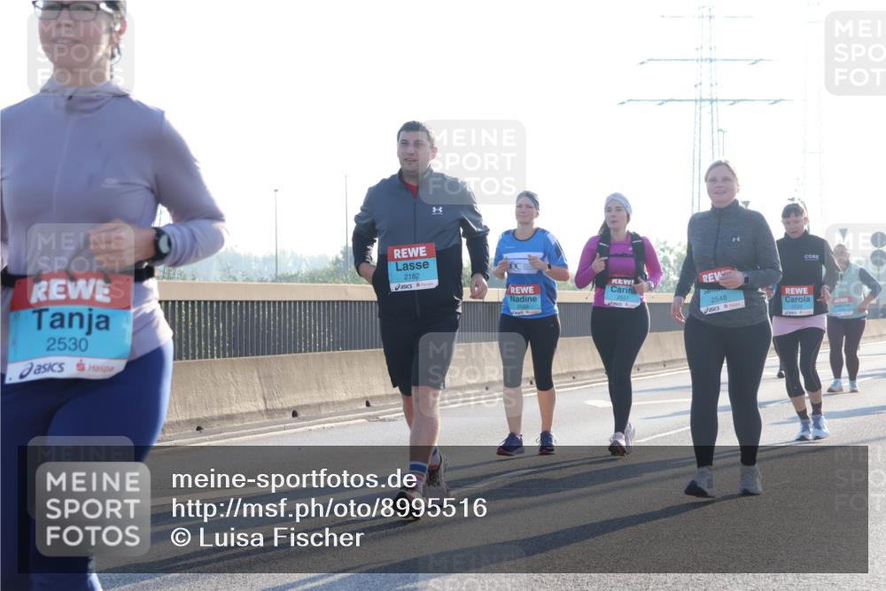 03.10.2025 - Köhlbrandbrückenlauf Luisa Fischer http://msf.ph/oto/8995516 03.10.2025 10:25:50 Position 3 2530, 2182, 2531, 2548 meine-sportfotos.de