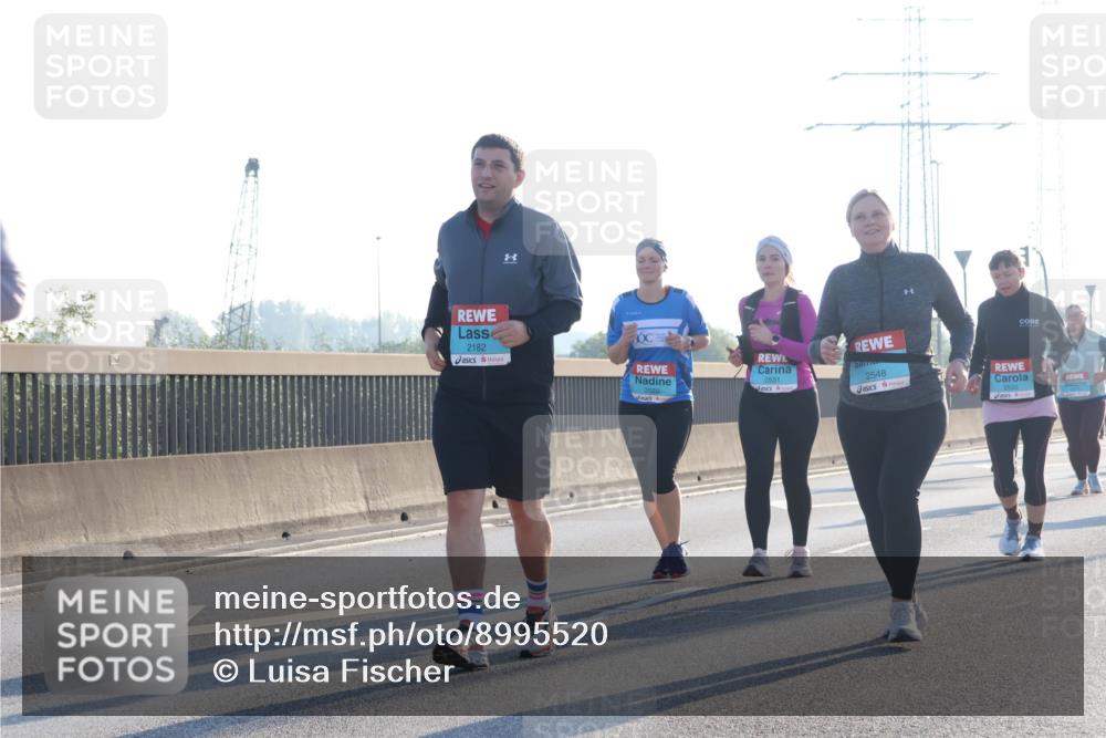 03.10.2025 - Köhlbrandbrückenlauf Luisa Fischer http://msf.ph/oto/8995520 03.10.2025 10:25:50 Position 3 2182, 2520, 2531, 2548 meine-sportfotos.de
