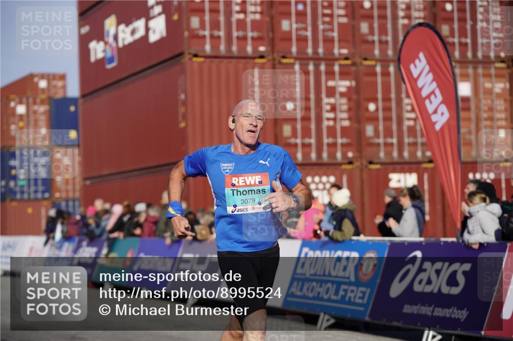 03.10.2025 - Köhlbrandbrückenlauf Michael Burmester http://msf.ph/oto/8995524 03.10.2025 09:57:51 Ziel 1027, 1079, 2815, 3079, 3135, 3136, 3211 meine-sportfotos.de