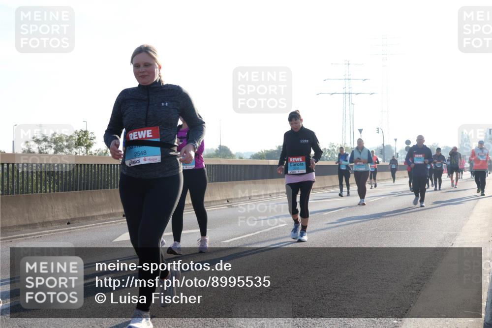 03.10.2025 - Köhlbrandbrückenlauf Luisa Fischer http://msf.ph/oto/8995535 03.10.2025 10:25:53 Position 3 2548 meine-sportfotos.de