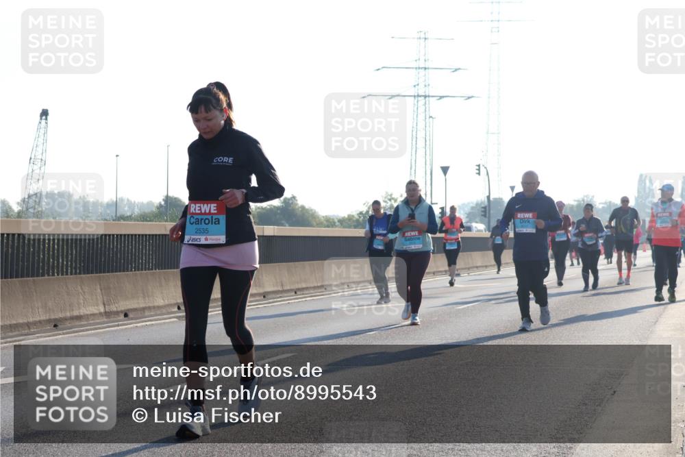03.10.2025 - Köhlbrandbrückenlauf Luisa Fischer http://msf.ph/oto/8995543 03.10.2025 10:25:54 Position 3 2535 meine-sportfotos.de