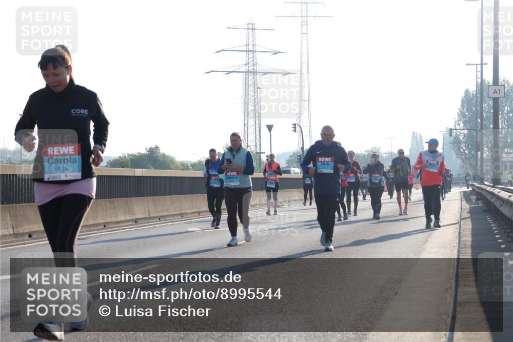 03.10.2025 - Köhlbrandbrückenlauf Luisa Fischer http://msf.ph/oto/8995544 03.10.2025 10:25:54 Position 3 2535, 1 meine-sportfotos.de