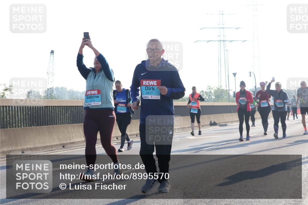 03.10.2025 - Köhlbrandbrückenlauf Luisa Fischer http://msf.ph/oto/8995570 03.10.2025 10:25:58 Position 3 2515, 3517 meine-sportfotos.de