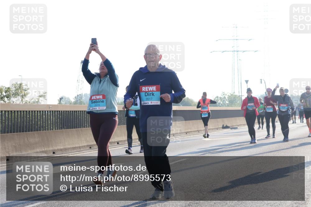 03.10.2025 - Köhlbrandbrückenlauf Luisa Fischer http://msf.ph/oto/8995573 03.10.2025 10:25:58 Position 3 2515, 3517 meine-sportfotos.de