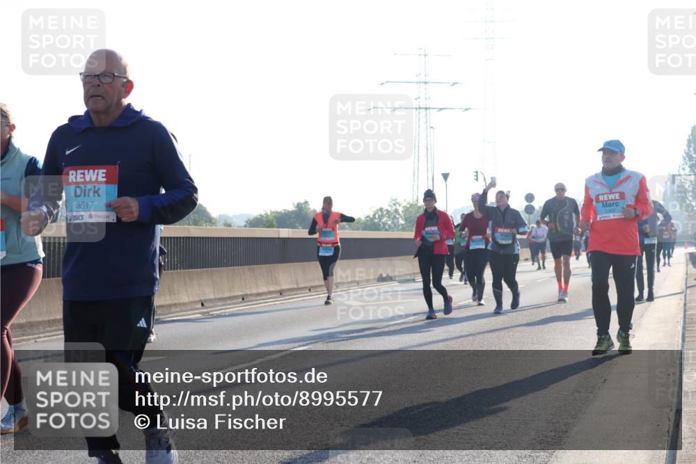 03.10.2025 - Köhlbrandbrückenlauf Luisa Fischer http://msf.ph/oto/8995577 03.10.2025 10:25:59 Position 3 3517, 2306 meine-sportfotos.de