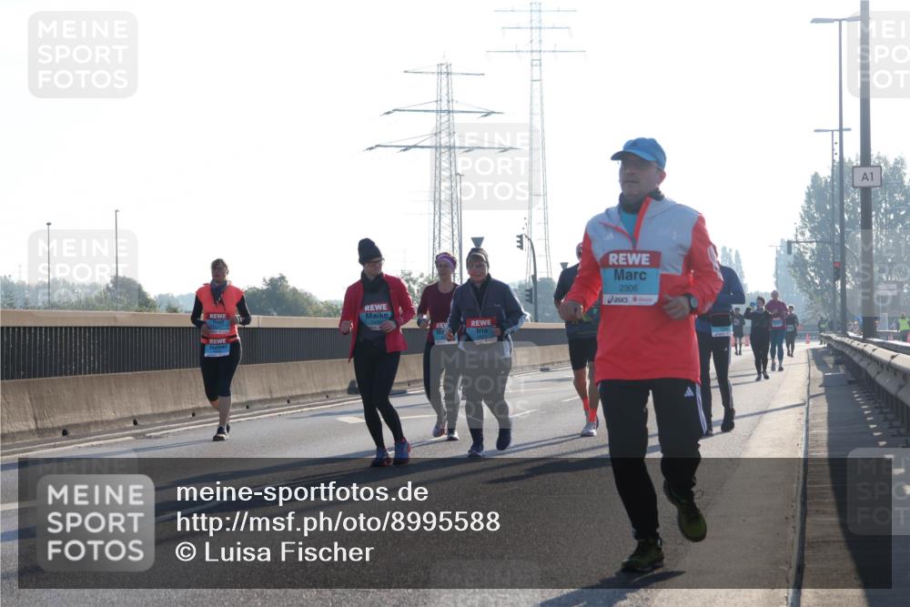 03.10.2025 - Köhlbrandbrückenlauf Luisa Fischer http://msf.ph/oto/8995588 03.10.2025 10:26:00 Position 3 2306, 1 meine-sportfotos.de