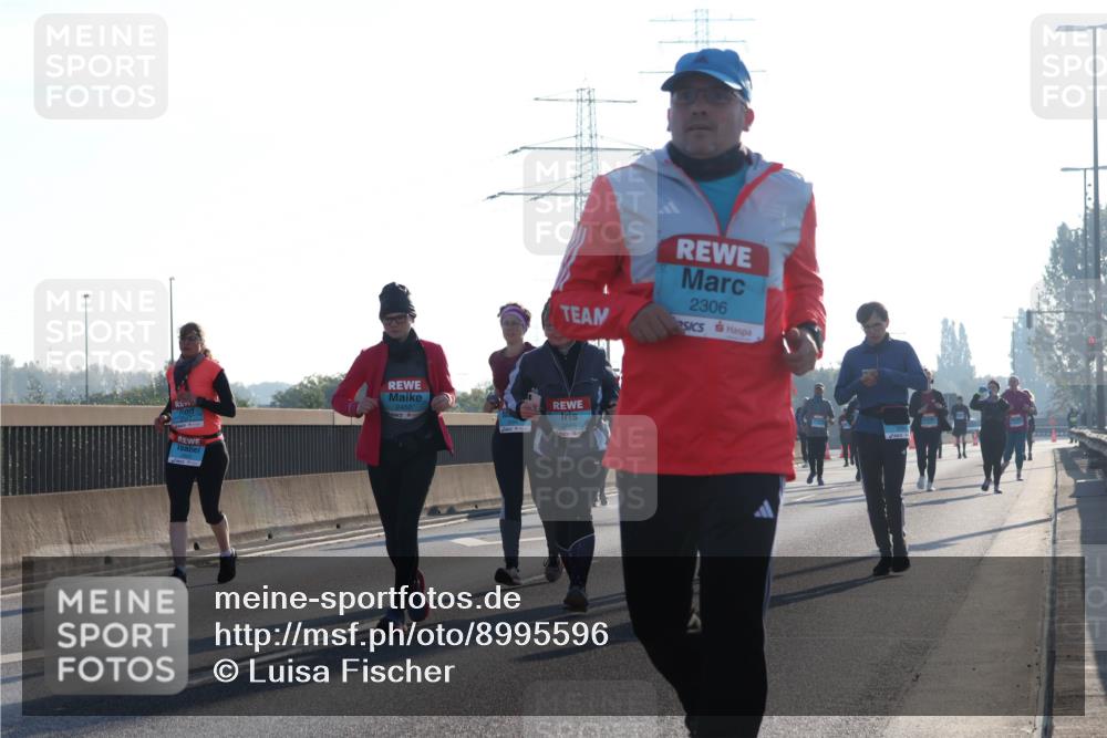 03.10.2025 - Köhlbrandbrückenlauf Luisa Fischer http://msf.ph/oto/8995596 03.10.2025 10:26:01 Position 3 2306, 2452 meine-sportfotos.de