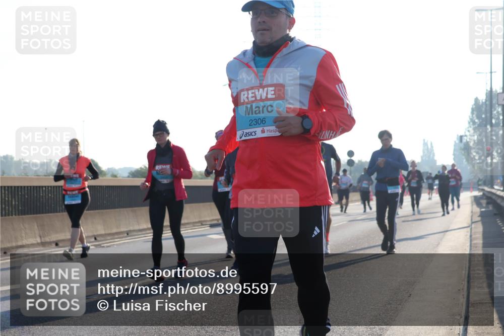 03.10.2025 - Köhlbrandbrückenlauf Luisa Fischer http://msf.ph/oto/8995597 03.10.2025 10:26:02 Position 3 2306 meine-sportfotos.de