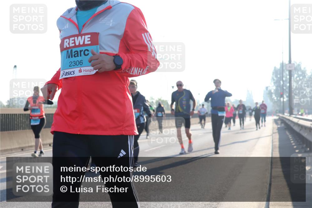 03.10.2025 - Köhlbrandbrückenlauf Luisa Fischer http://msf.ph/oto/8995603 03.10.2025 10:26:02 Position 3 2025, 2306 meine-sportfotos.de