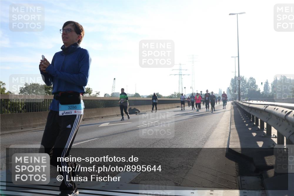 03.10.2025 - Köhlbrandbrückenlauf Luisa Fischer http://msf.ph/oto/8995644 03.10.2025 10:26:08 Position 3 3286, 100, 00 meine-sportfotos.de