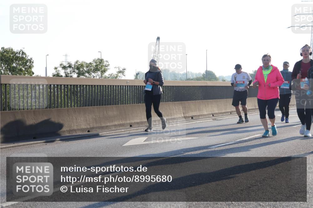 03.10.2025 - Köhlbrandbrückenlauf Luisa Fischer http://msf.ph/oto/8995680 03.10.2025 10:26:13 Position 3 9 meine-sportfotos.de
