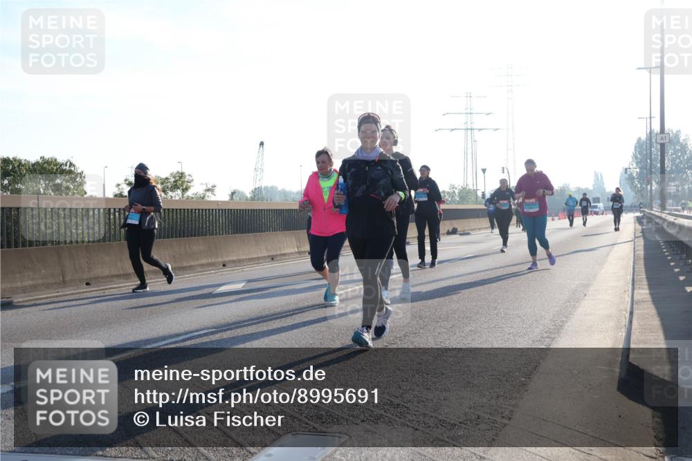 03.10.2025 - Köhlbrandbrückenlauf Luisa Fischer http://msf.ph/oto/8995691 03.10.2025 10:26:15 Position 3 1 meine-sportfotos.de