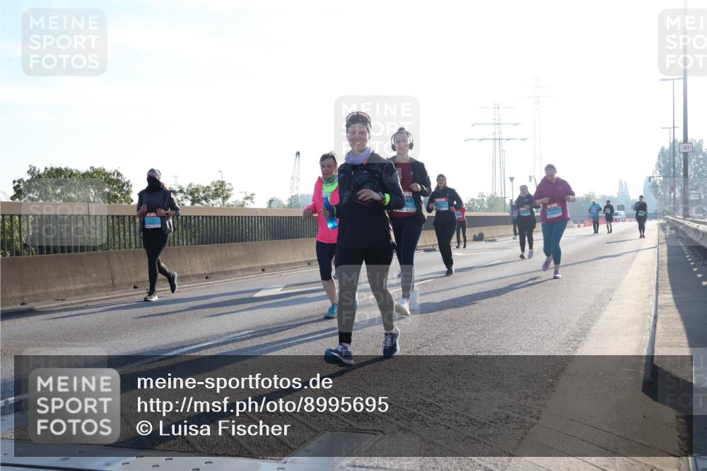 03.10.2025 - Köhlbrandbrückenlauf Luisa Fischer http://msf.ph/oto/8995695 03.10.2025 10:26:15 Position 3 1 meine-sportfotos.de