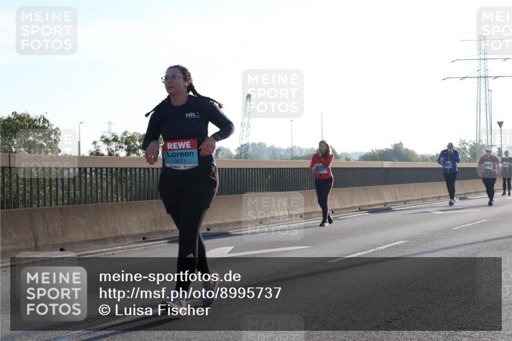 03.10.2025 - Köhlbrandbrückenlauf Luisa Fischer http://msf.ph/oto/8995737 03.10.2025 10:26:21 Position 3 3571 meine-sportfotos.de
